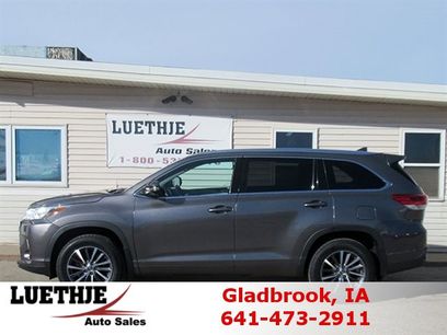 Used 2017 Toyota Highlander XLE