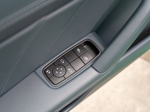 Used 2022 Porsche 911 Turbo S AWD/4WD image 12