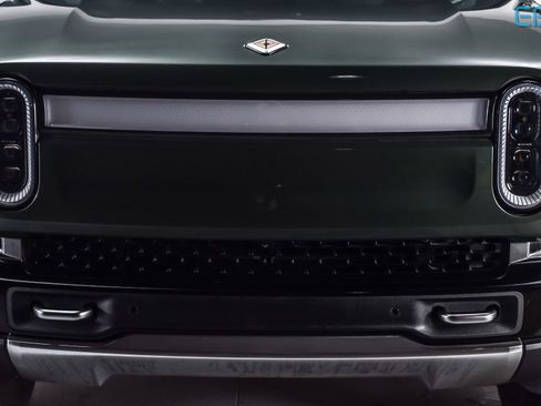 Used 2023 Rivian R1T Adventure image 7