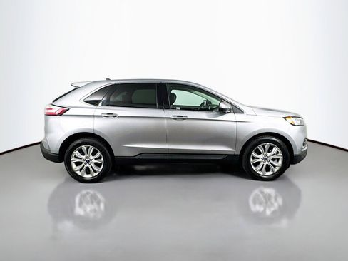 Used 2022 Ford Edge Titanium image 6