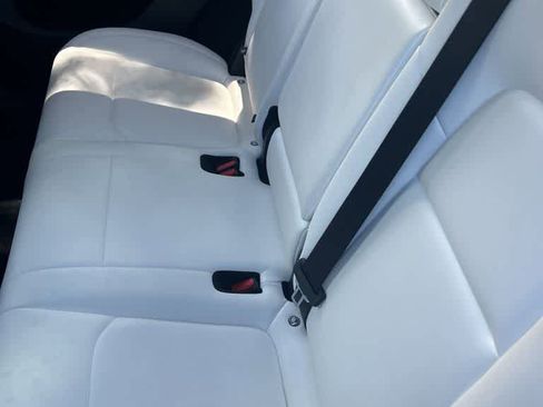 Used 2025 Tesla Model Y Long Range AWD/4WD image 6