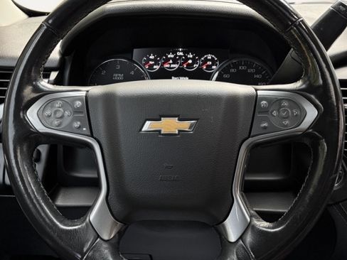 Used 2020 Chevrolet Tahoe Premier AWD/4WD image 17