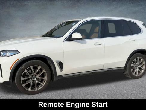 Used 2024 BMW X5 xDrive40i w/ Premium Package AWD/4WD image 11