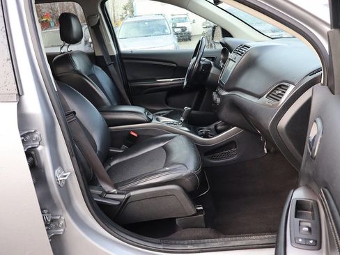 Used 2019 Dodge Journey Crossroad image 22