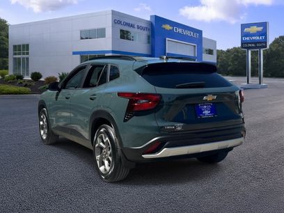 Certified 2025 Chevrolet Trax LT w/ Sunroof Package