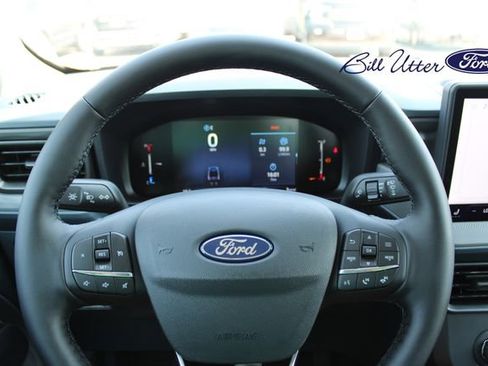 New 2025 Ford Maverick XLT w/ XLT Luxury Package image 17