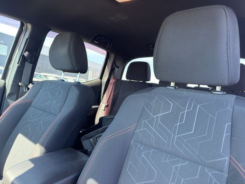Used 2018 Toyota Tacoma TRD Off-Road AWD/4WD image 28