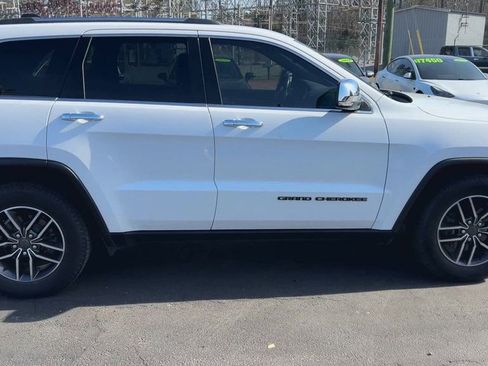 Used 2019 Jeep Grand Cherokee Limited w/ Luxury Group II image 9