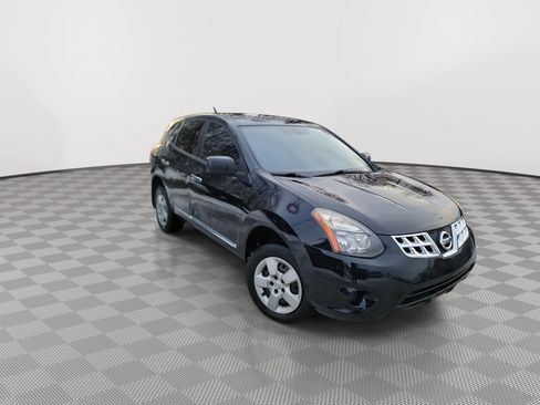 Used 2015 Nissan Rogue S image 2