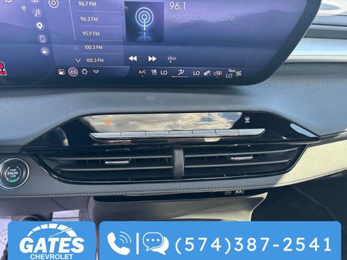 Used 2025 Buick Enclave Avenir w/ Super Cruise Package AWD/4WD image 19