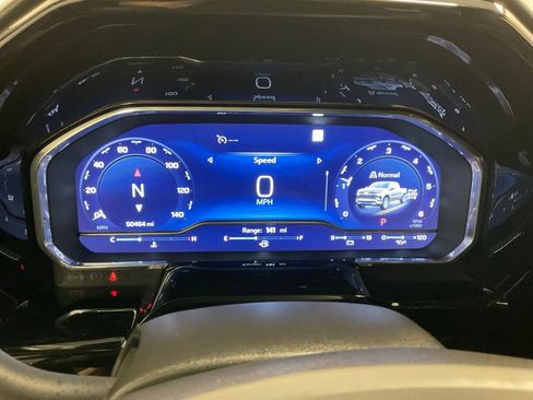 Used 2022 Chevrolet Silverado 1500 LTZ AWD/4WD image 2