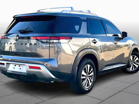 Used 2022 Nissan Pathfinder SL w/ Lighting Package (N92) image 12