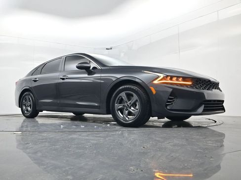 Used 2024 Kia K5 LXS image 40