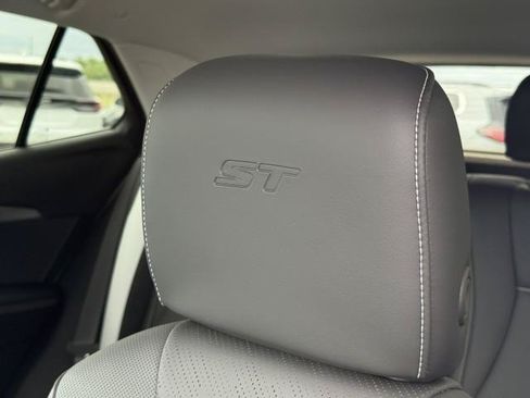 New 2026 Buick Envision Sport Touring AWD/4WD image 19
