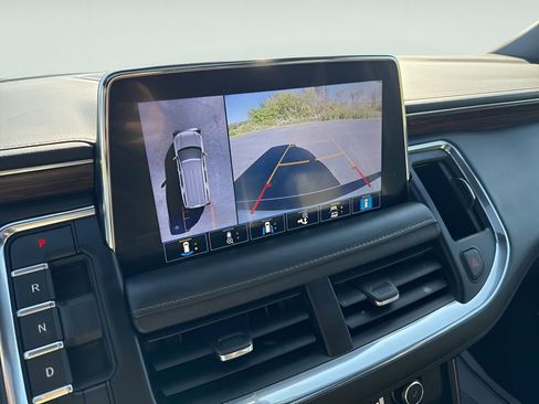 Used 2021 Chevrolet Suburban High Country image 29