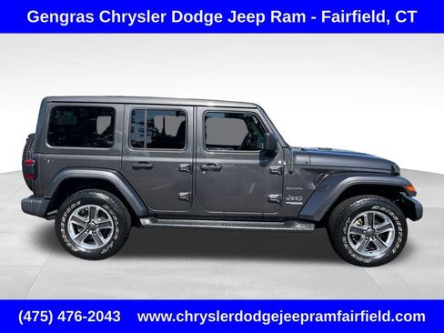 Used 2021 Jeep Wrangler Unlimited Sahara AWD/4WD image 8