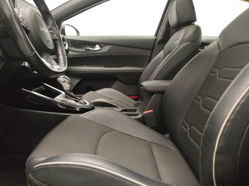Used 2023 Kia Forte GT-Line w/ GT-Line Premium Package FWD image 17