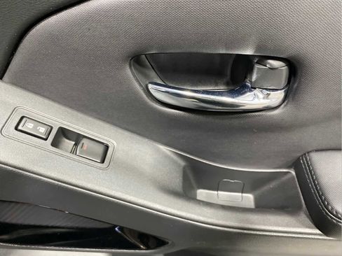 Used 2022 Nissan Frontier PRO-4X w/ Pro-4X Premium Package image 28