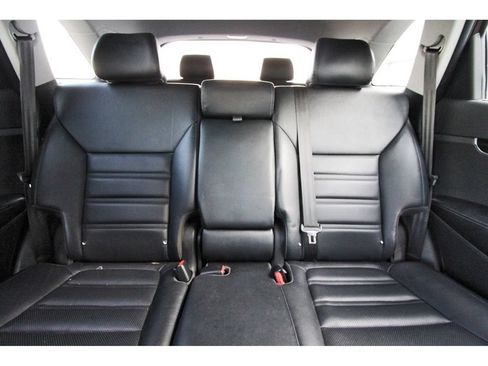 Used 2019 Kia Sorento SX FWD image 15