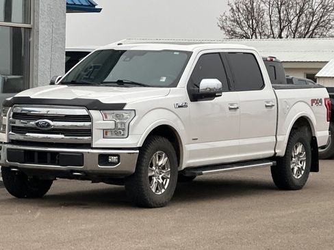 Used 2015 Ford F150 Lariat w/ Equipment Group 502A Luxury AWD/4WD image 9