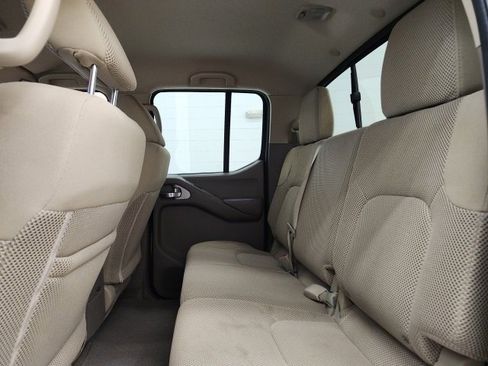 Used 2017 Nissan Frontier SV w/ SV Value Truck Package image 10