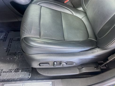 Used 2021 GMC Acadia SLT w/ Elevation Edition FWD image 20