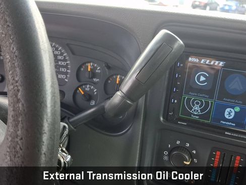 Used 2006 GMC Sierra 2500 W/T w/ Snow Plow Prep Package AWD/4WD image 15