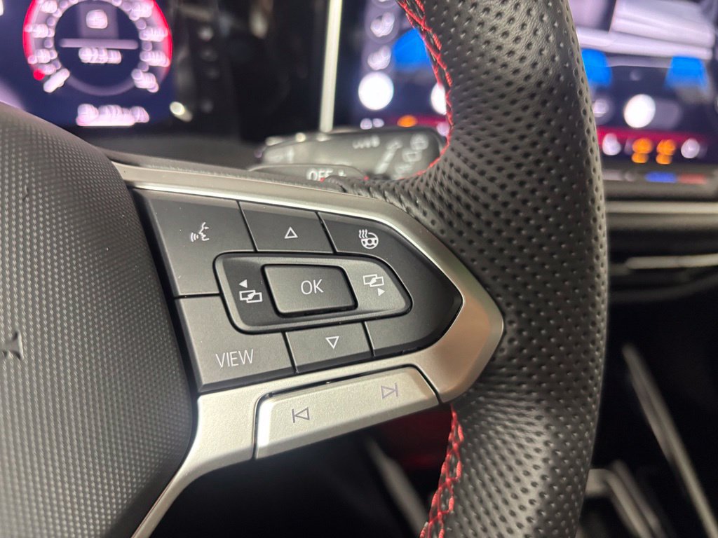 New 2026 Volkswagen GTI SE FWD image 18