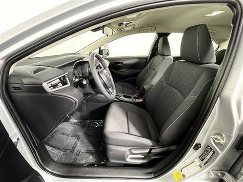 Used 2023 Toyota Corolla LE image 10