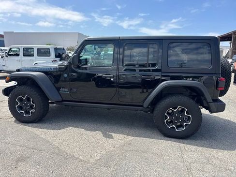 Used 2023 Jeep Wrangler Unlimited Rubicon 4xe w/ Cold Weather Group AWD/4WD image 8