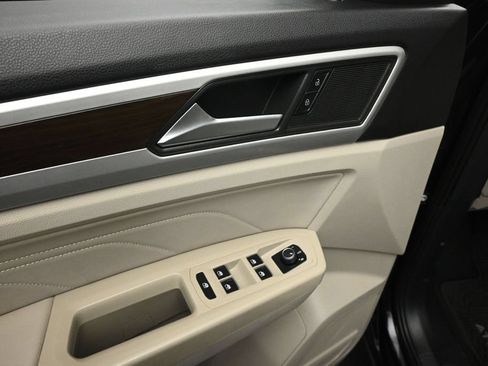 Used 2022 Volkswagen Atlas SE FWD image 10