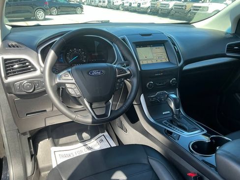 Used 2018 Ford Edge SEL w/ Equipment Group 201A FWD image 32
