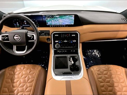 Used 2025 Nissan Armada Platinum Reserve AWD/4WD image 18
