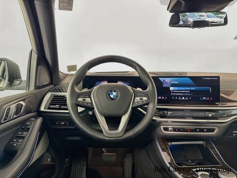 Used 2026 BMW X5 xDrive50e AWD/4WD image 24