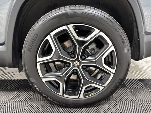 Used 2025 Rivian R1S Adventure AWD/4WD image 10