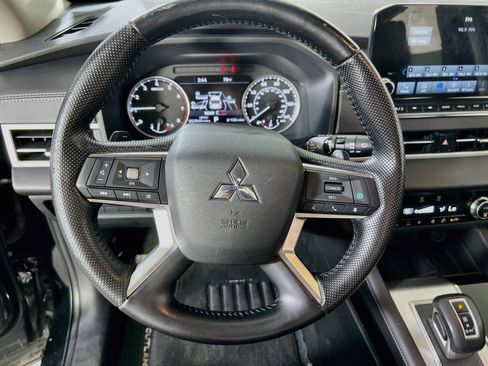 Used 2022 Mitsubishi Outlander SEL FWD image 11