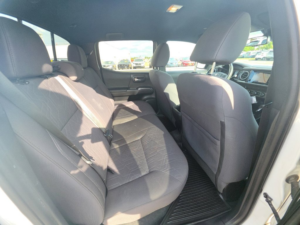 Used 2019 Toyota Tacoma TRD Sport w/ Technology Package AWD/4WD image 30