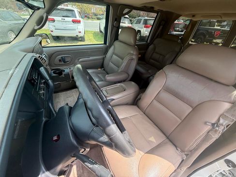 Used 1998 GMC Yukon 2WD 4-Door w/ Marketing Opt Pkg 5 image 15