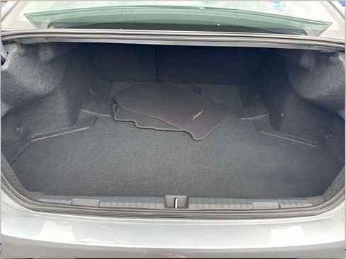 Used 2022 Subaru Legacy image 14