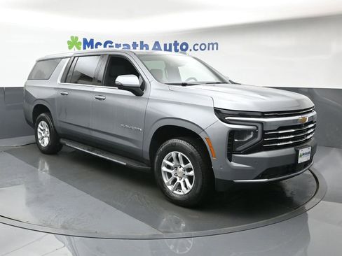 New 2026 Chevrolet Suburban LT w/ Comfort Package image 2