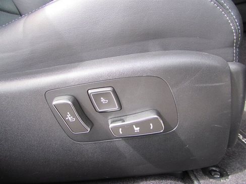 Used 2013 Lexus LS 460 AWD w/ F-Sport Pkg image 32