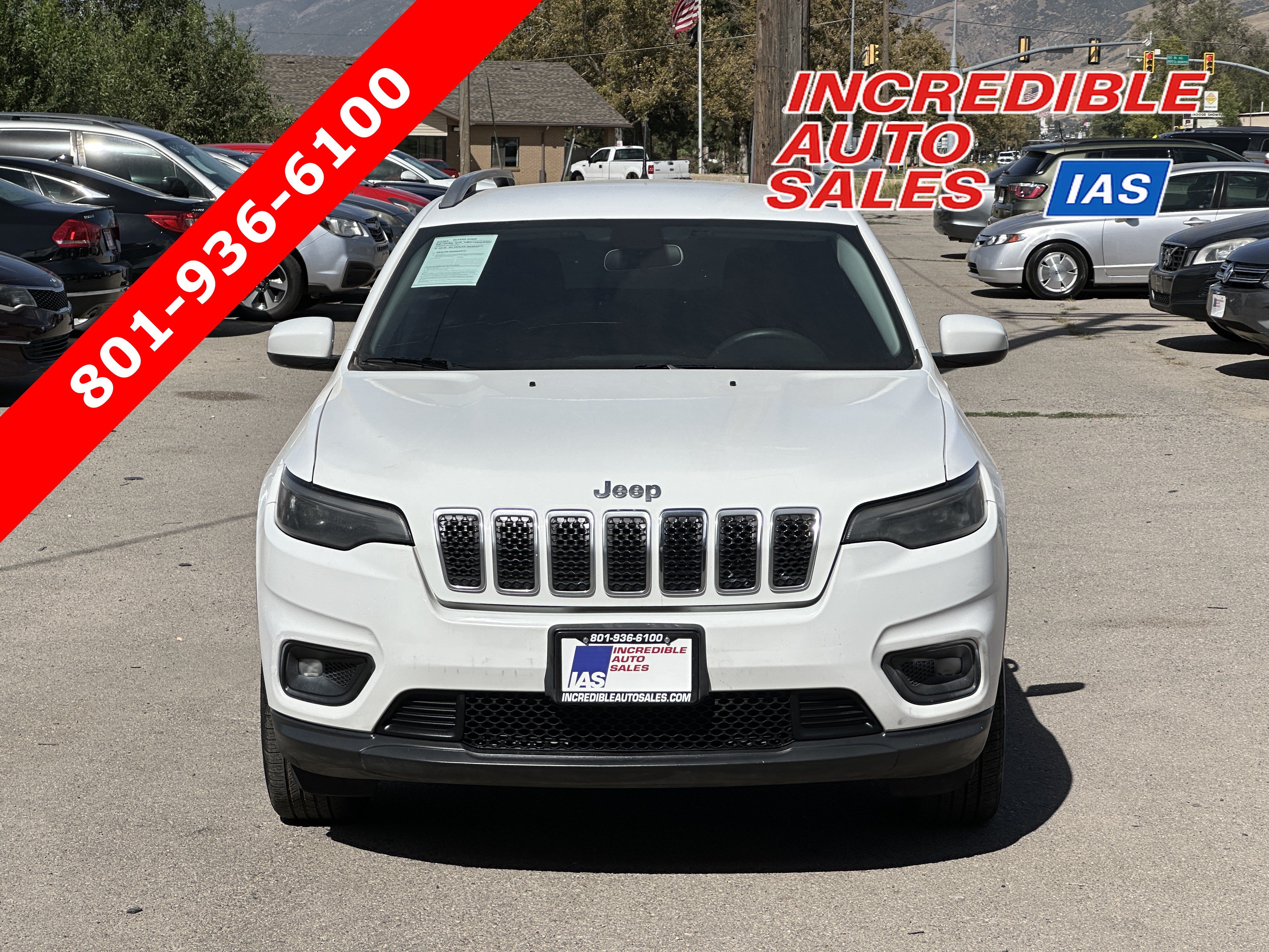 Used 2019 Jeep Cherokee Latitude w/ Popular Appearance Group FWD image 1