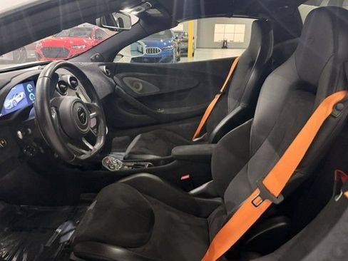 Used 2020 McLaren 600LT Spider RWD image 8