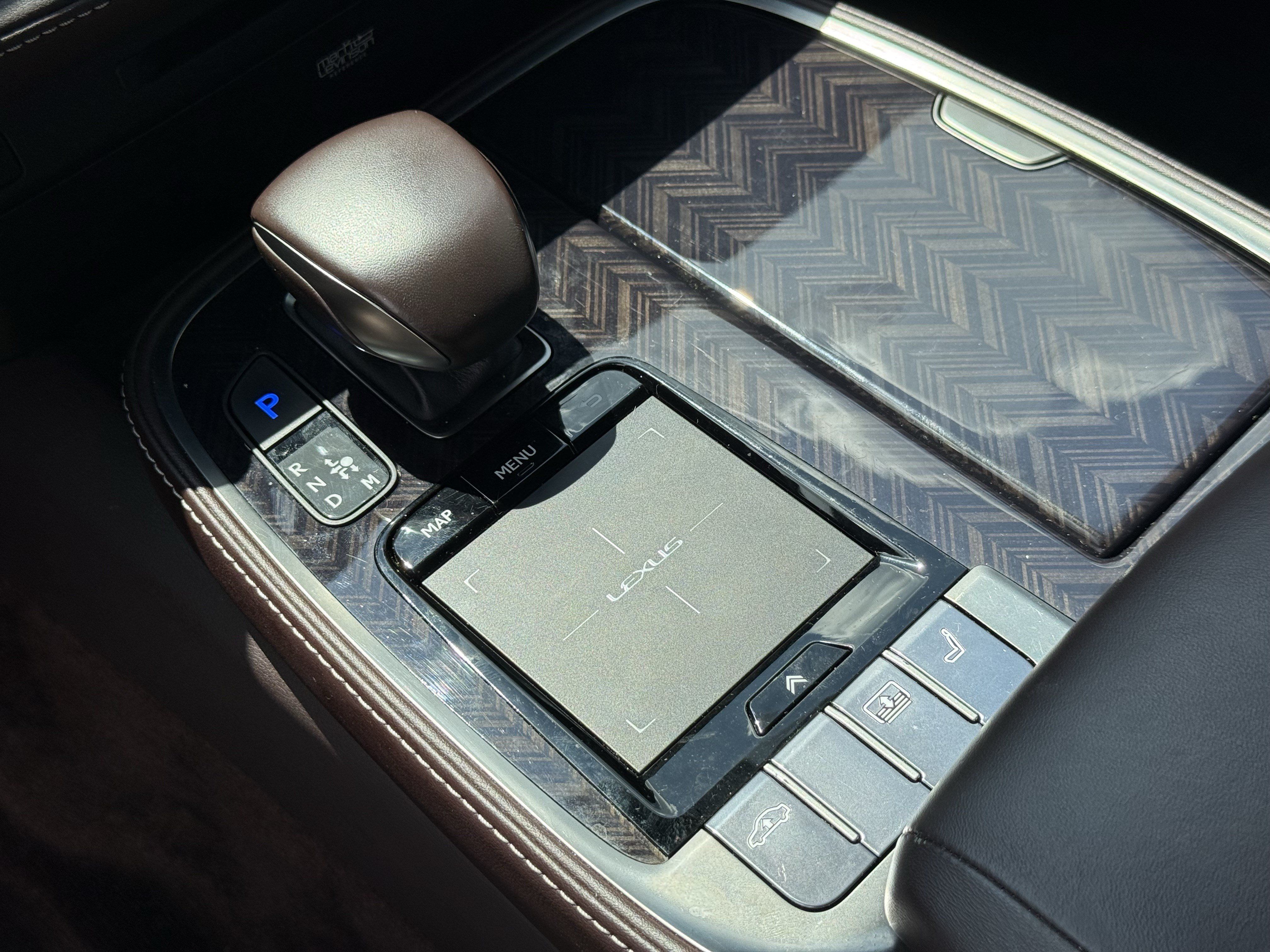 Used 2020 Lexus LS 500 w/ Interior Upgrade Package RWD image 23