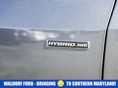 Used 2022 Ford Escape SEL image 9