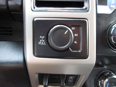 Certified 2020 Ford F250 Lariat w/ Tremor Off-Road Package image 18