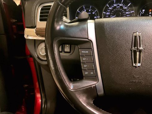 Used 2012 Lincoln MKS image 22