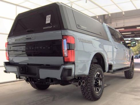 Used 2026 Ford F250 Platinum w/ Tremor Off-Road Package AWD/4WD image 10