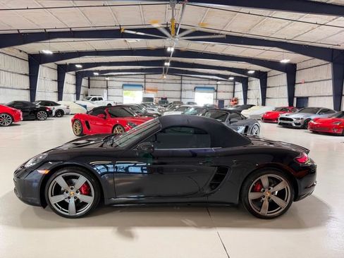Used 2018 Porsche 718 Boxster S RWD image 78