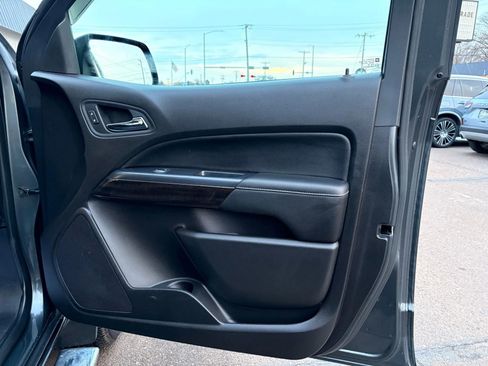 Used 2016 GMC Canyon SLT w/ Driver Alert Package image 9